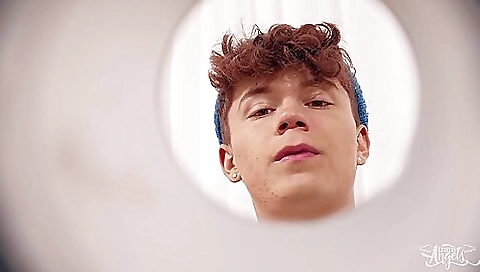 Brunette gets anal in her tight asshole in hd porn video