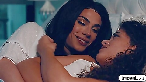 Brunette with big ass gets her pussy fucked by stepbrother